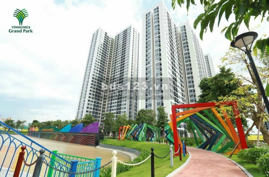 Bán đúng giá 1.22 tỷ căn Studio tại Vinhomes Grand Park Q9 đã bao gồm nội thất. Liên hệ 0363583647