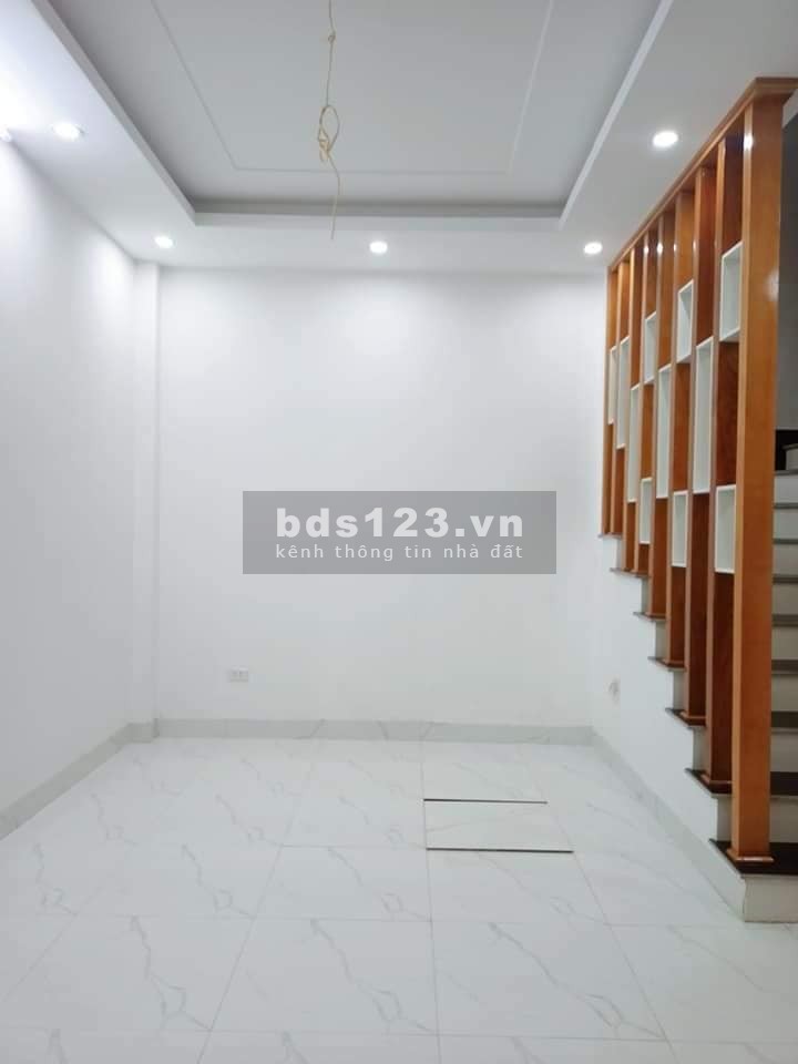 Nhỉnh 3 Tỷ nhà mới Lê Đức Thọ, 33m2, 5 tầng, 4.5m mặt tiền. LH: 0961139798