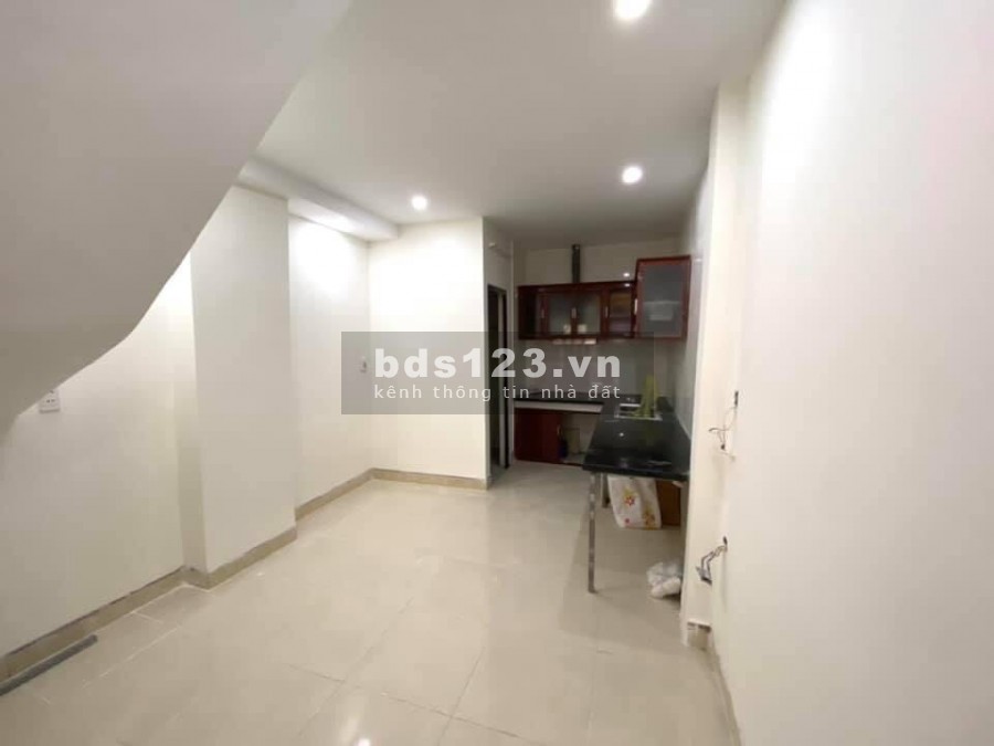 HƠN 2TỶ CÓ NHÀ MẶT NGÕ, KINH DOANH NHỎ, NHÀ ĐẸP LONG LANH TẠI HOÀNG MAI