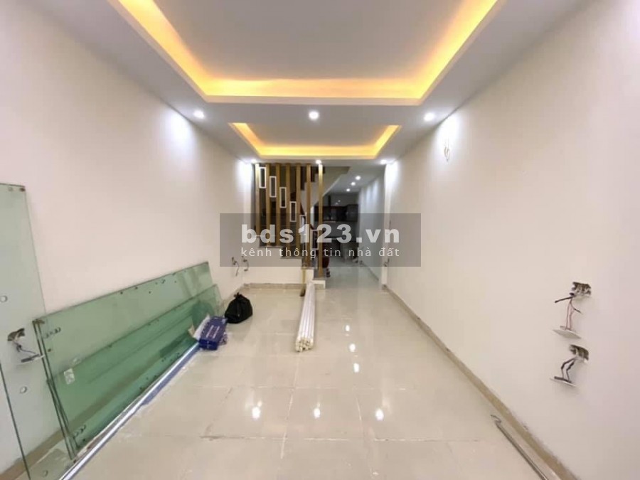 HƠN 2TỶ CÓ NHÀ MẶT NGÕ, KINH DOANH NHỎ, NHÀ ĐẸP LONG LANH TẠI HOÀNG MAI