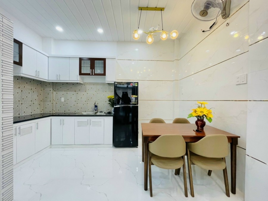 Bán nhanh nhà Đs 4 gần Lê Văn Thọ P16 Gò Vấp DT 45m2, 2PN, 2 WC chỉ 3tỷ95