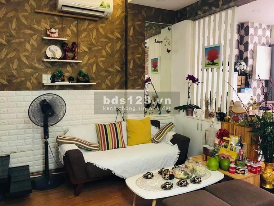 Ngộp bank bán gấp nhà Phạm Văn Hai TB 2 tầng 3PN 49m2 giá 5 tỷ TL