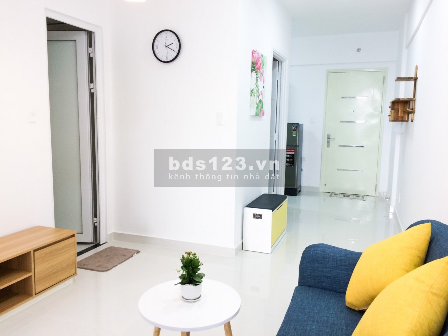 Chủ nhà kẹt tiền cần bán gấp căn hộ 2 phòng ngủ - Đầy đủ nội thất - Đã có sổ hồng