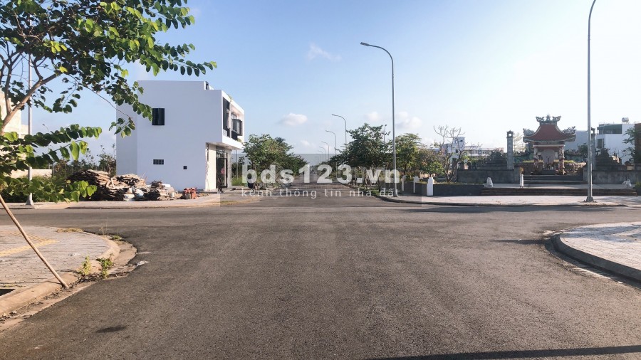 SỞ HỮU NGAY LÔ ĐẤT NỀN GẦN KÊNH CÔNG VIÊN FPT CITY VỚI GIÁ ƯU ĐÃI