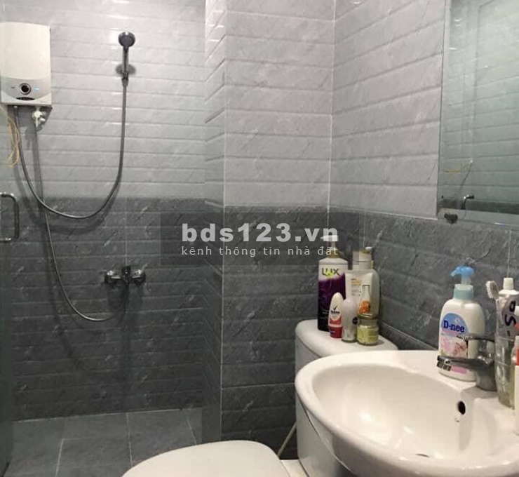 Bán nhà đường Ngô Quyền, Phường 8, Quận 10, 39m2, 2 mặt tiền, giá 6 Tỷ
