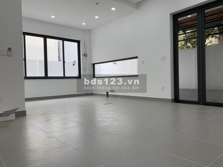 Cho thuê nhà phố mặt tiền Nguyễn Thị Thập - Him Lam Q7, giá 60tr/tháng