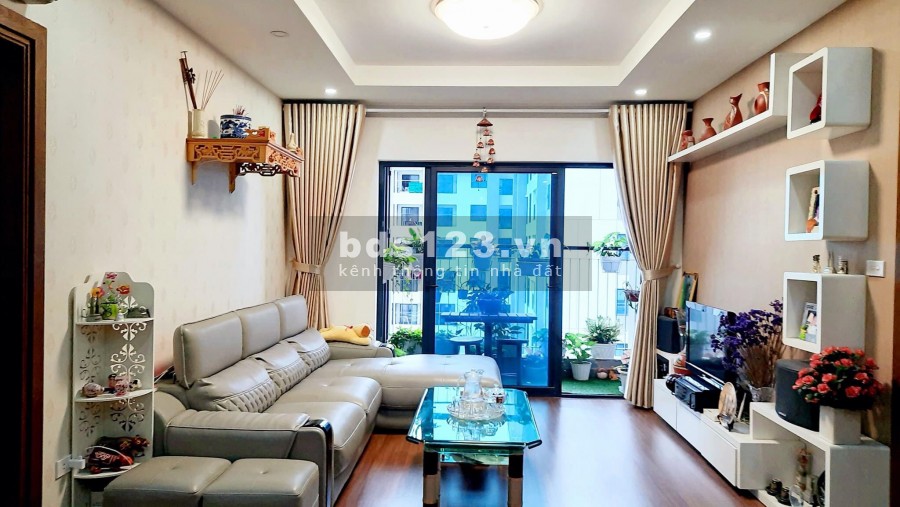 Bán gấp cắt lỗ căn 104m2 ban công Đông Bắc tại Goldmark City giá 3.3 tỷ, đã có sổ.