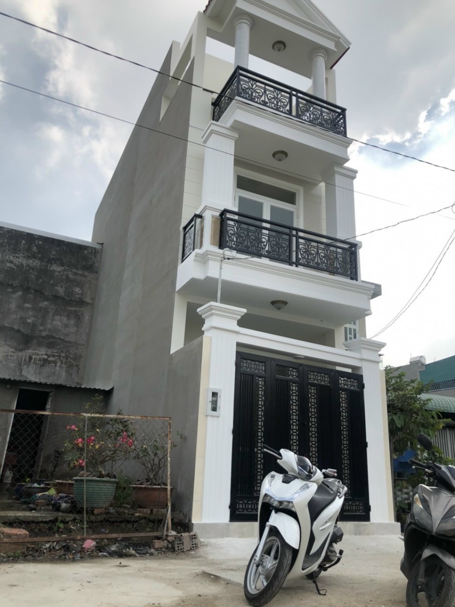 Bán nhà 1 trệt 2 lầu Đường số 10 Hiệp Bình Phước