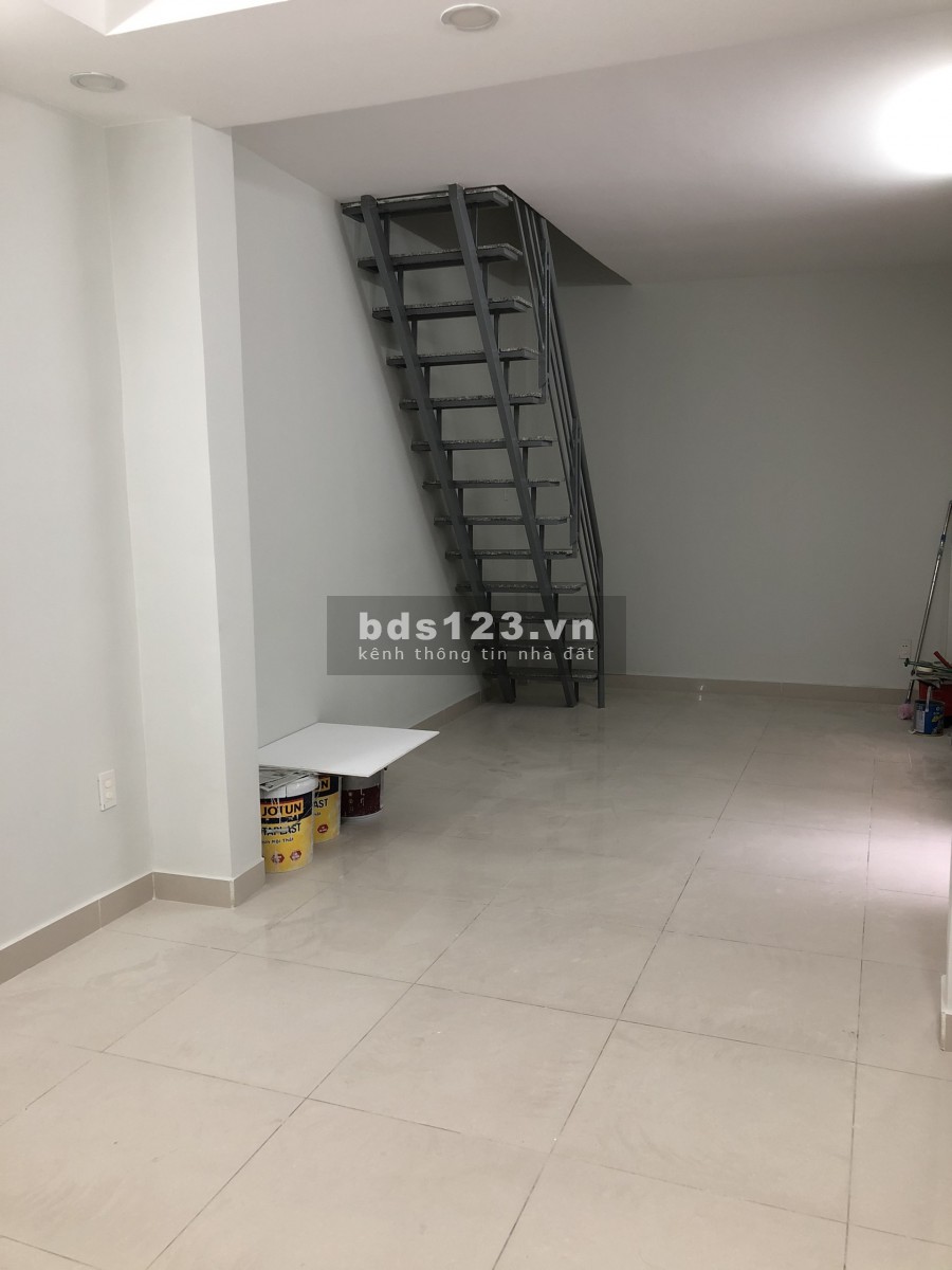 NHÀ HẺM XE BA GÁC QUẬN 3 - 3' ĐI BỘ RA BỜ KÈ