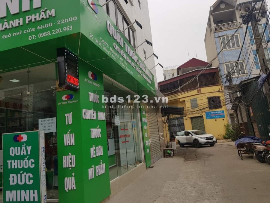 NHÀ 3 TẦNG ĐẸP Ở NGAY, Ô TÔ ĐỖ CỬA, CÁCH Ô TÔ TRÁNH 30M - 4 TỶ