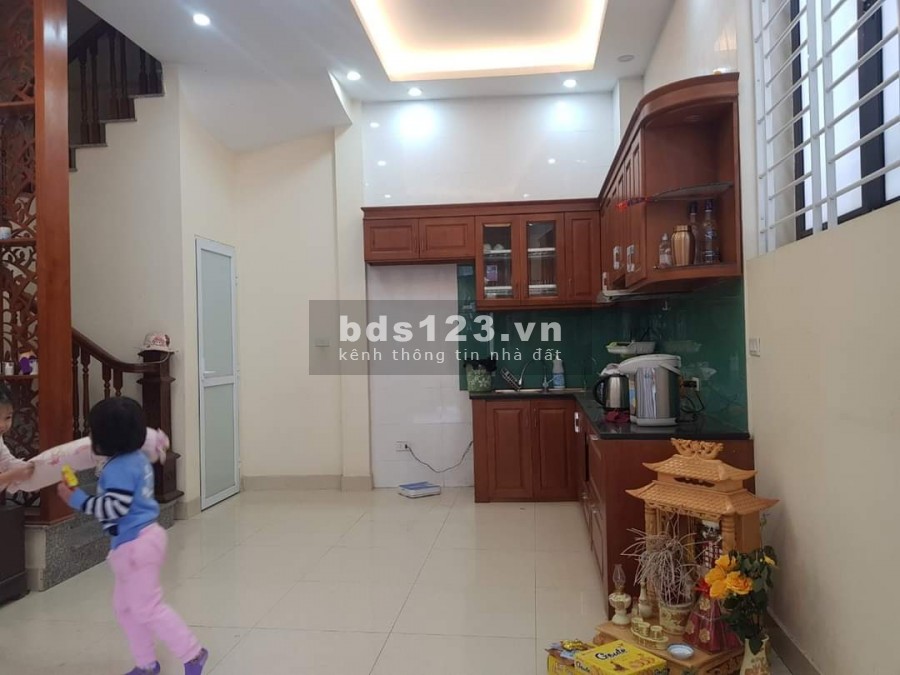 NHÀ 3 TẦNG ĐẸP Ở NGAY, Ô TÔ ĐỖ CỬA, CÁCH Ô TÔ TRÁNH 30M - 4 TỶ