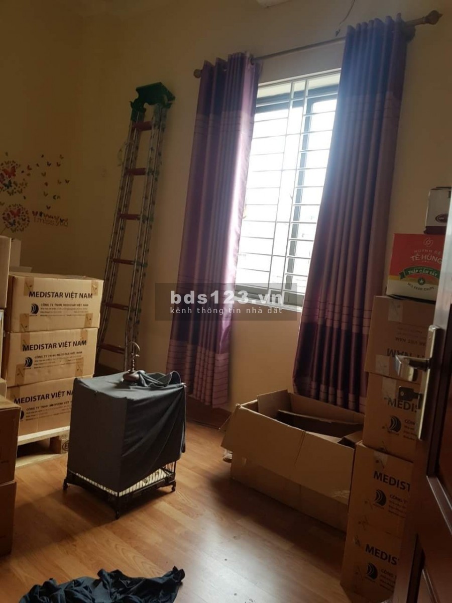 NHÀ 3 TẦNG ĐẸP Ở NGAY, Ô TÔ ĐỖ CỬA, CÁCH Ô TÔ TRÁNH 30M - 4 TỶ