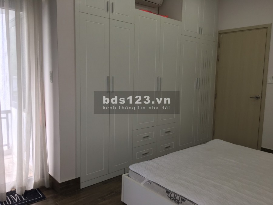 Bán nhà góc 2 mặt tiền hẻm quốc lộ 13 Hiệp Bình Phước quận Thủ Đức đường ô tô thông mọi hướng
