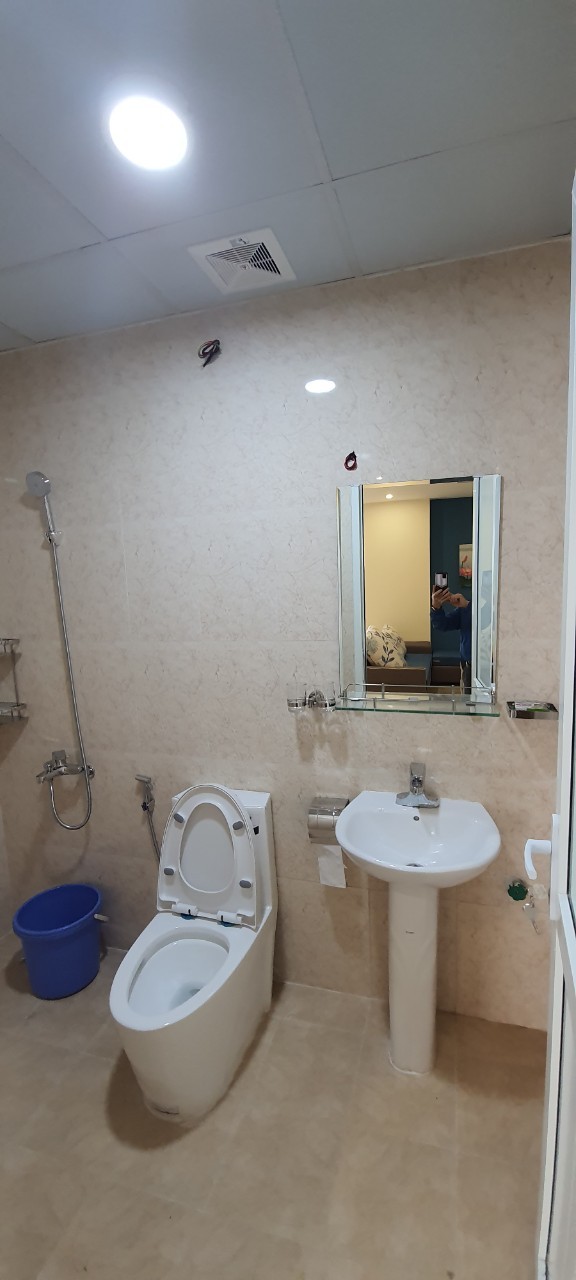 Chính chủ cho thuê chung cư, DT 70m2, 2 PN, 2 WC, Full nội thất Tại tòa Mipec Hà Đông, Giá 9 tr/th LH 0983441769