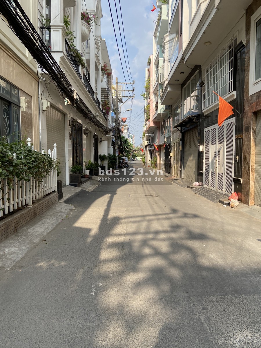 HXH Phan Văn Trị 1T 3L Sân thượng suốt 3 Pn 5 Wc Ở KdOL, Studio gần ST Emart