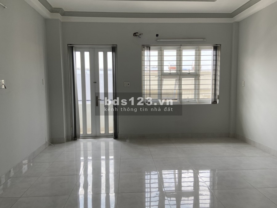 HXH Phan Văn Trị 1T 3L Sân thượng suốt 3 Pn 5 Wc Ở KdOL, Studio gần ST Emart