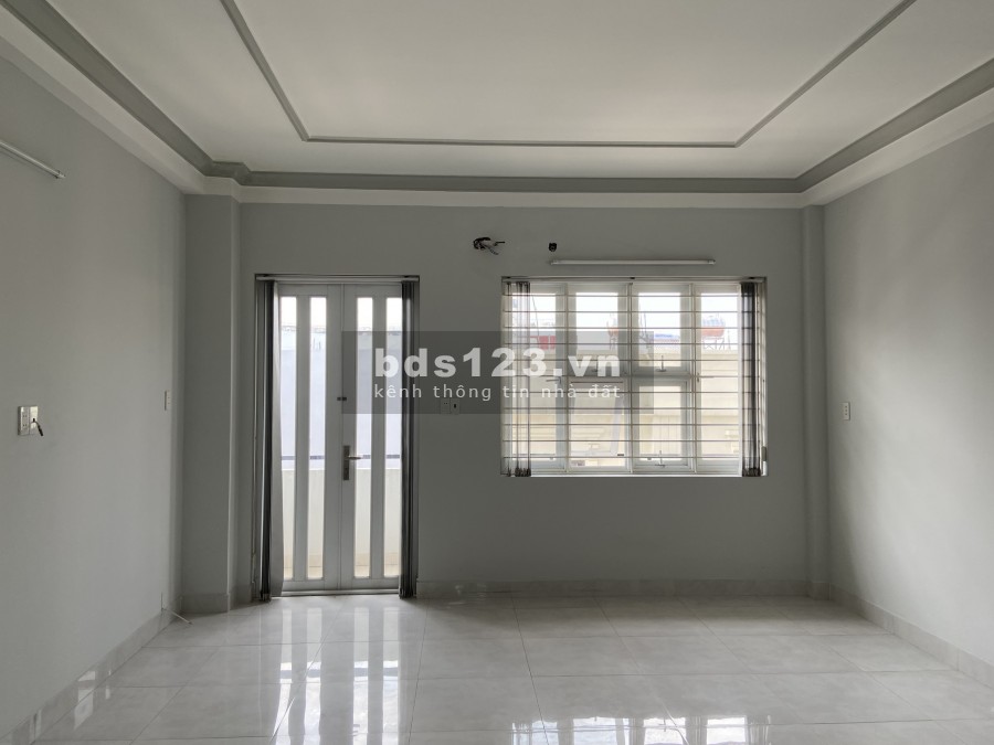 HXH Phan Văn Trị 1T 3L Sân thượng suốt 3 Pn 5 Wc Ở KdOL, Studio gần ST Emart