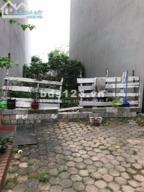 Bán đất Thượng Thanh 52m2, oto qua nhà,ngõ thông MT 5m giá 2.8 Tỷ