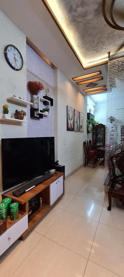 Chu Huy Mân Long Biên, 100m2 MTx7m 4T ô tô 4 chỗ