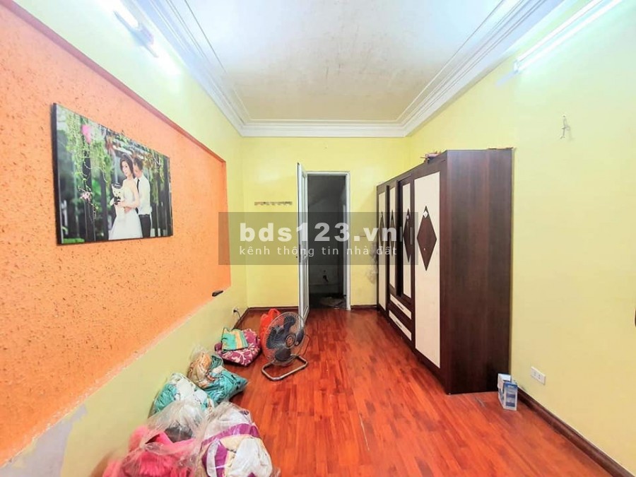 Cần bán gấp nhà Mặt ngõ Lương Sử C giá 5,7 tỷ, 60m2, Ôto đỗ 10m
