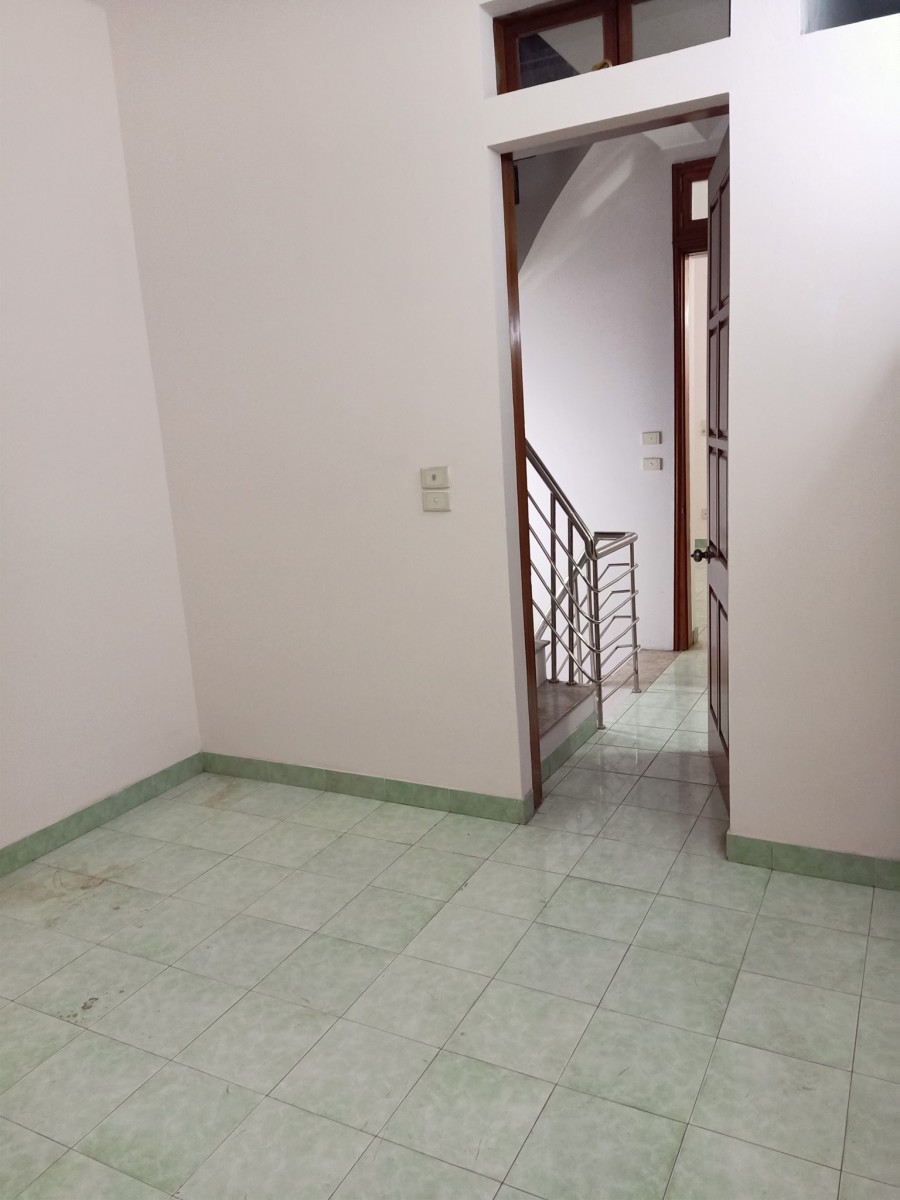 Bán nhà Cầu Giấy, kinh doanh, hai thoáng, 48m, 4 tầng, MT 3.9m giá 4,3 tỷ