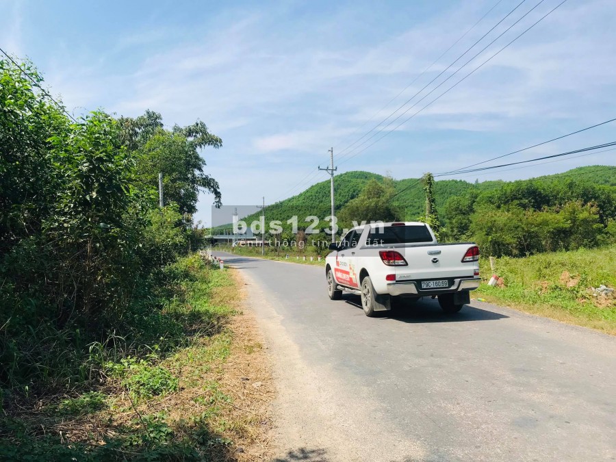 Bán đất có qh thổ cư 1.400m2 mặt tiền đường nhựa giá rẻ LH 0788.558.552