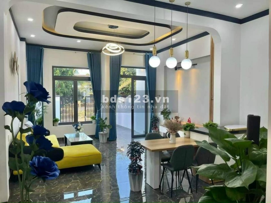 Bán Biệt thự Pháp cổ Mặt phố Đặng Dung giá 40 tỷ, 120m2, SĐCC