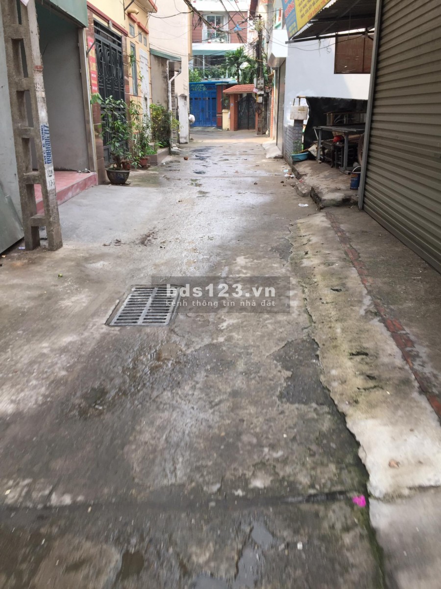 Bán đất Thượng Thanh 52m2, oto qua nhà,ngõ thông MT 5m giá 2.8 Tỷ