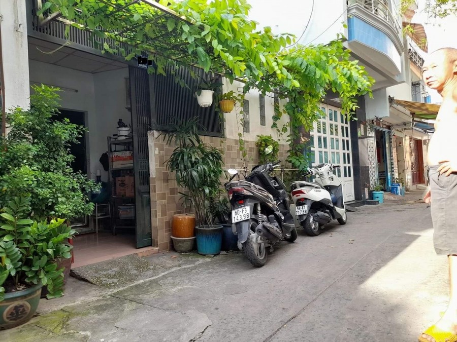 Bán nhà cấp 4 KHUÔNG VIỆT Ngang 5m HẺM RỘNG 3M8 ĐỐI DIỆN CÔNG VIÊN ĐẦM SEN