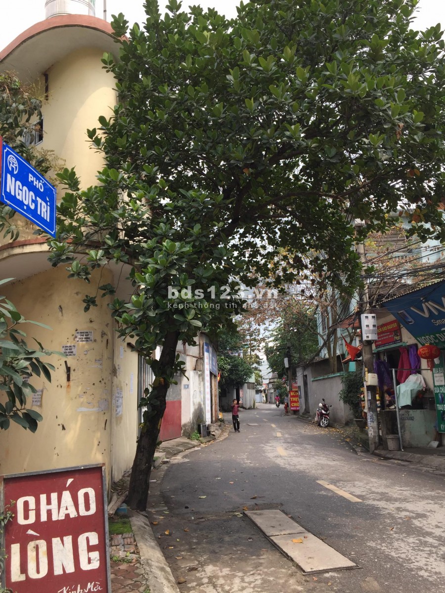 Bán nhà Ngọc Trì 32m2 5 Tầng, nội thất đẹp ngõ ô tô đỗ giá 2.75 Tỷ