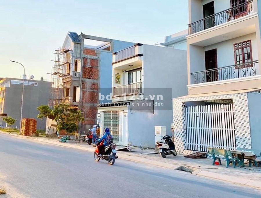 Cơ hội sở hữu nền đất Bình Chánh chỉ 1 tỷ 350 triệu, thổ cư 100%, sổ riêng đầy đủ