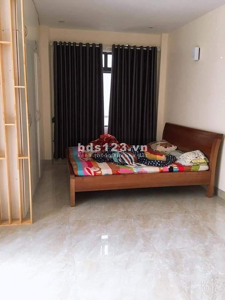 Cần bán nhà lô góc ngõ Thịnh Quang, cách ôtô 20m, giá nhỉnh 3 tỷ
