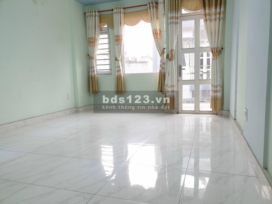 Chủ cần tiền bán nhà 98m2, Q12, đang cho thuê 6 phòng 12tr/tháng, Giá 3tỷ2