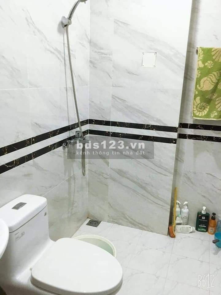 Cần bán nhà lô góc ngõ Thịnh Quang, cách ôtô 20m, giá nhỉnh 3 tỷ