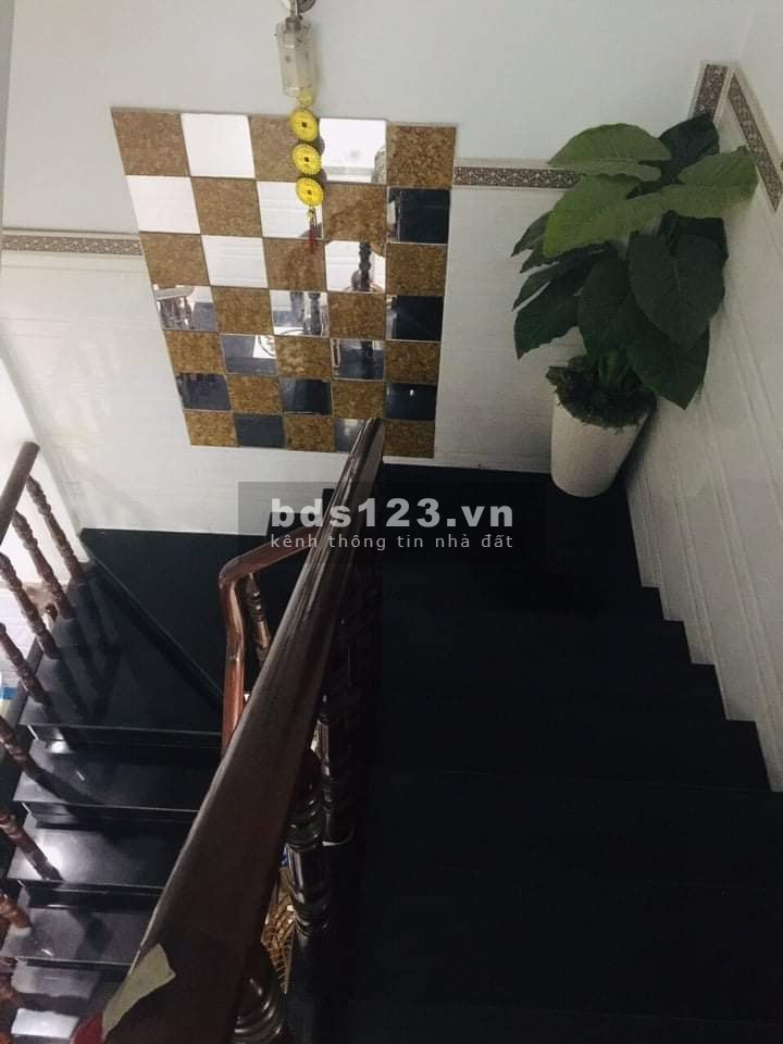 NHÀ MẶT TIỀN LÊ TRỌNG TẤN BÙI XUÂN PHÁI KINH DOANH 30TR DT 62M2 CHỈ 6 TỶ TL