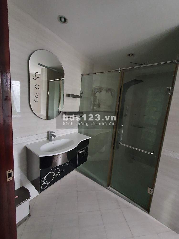 Chính chủ bán nhà Tô Ngọc Vân, Tây Hồ. Phân lô, ô tô, KD. 71m2 6T nhỉnh 15 tỷ
