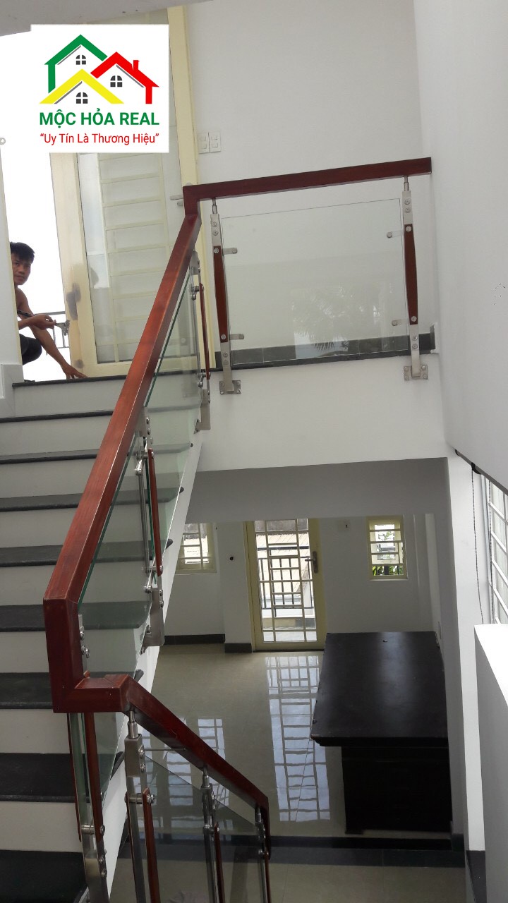 Bán Nhà Mới 3 Lầu 5PN Xây Lệch Tầng 70m2 - Hẻm 63 Đường 36 Linh Đông - Cách Cao Đẳng Vinatex 300m