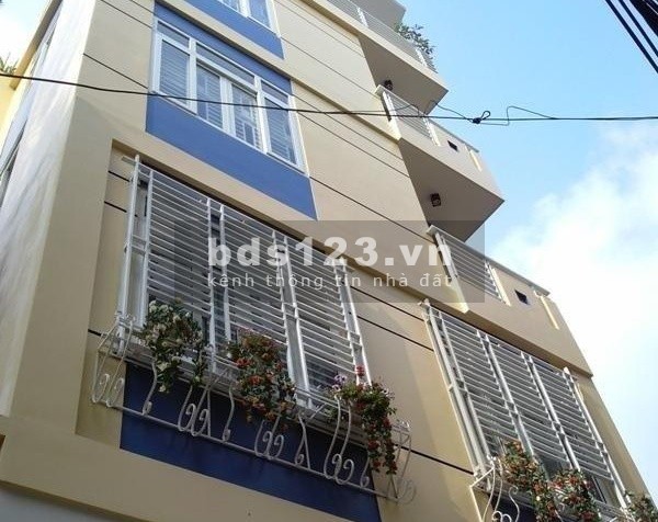 Nhà Cầu Giấy, Lô góc, Nội thất 5 sao, ở sướng, sống hưởng thụ, nhỉnh 4 tỷ