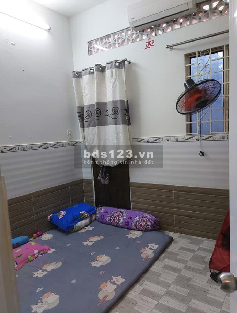 Bán nhà mặt tiền đường ngang 5m 36m2 phường Phú Thạnh Tân Phú