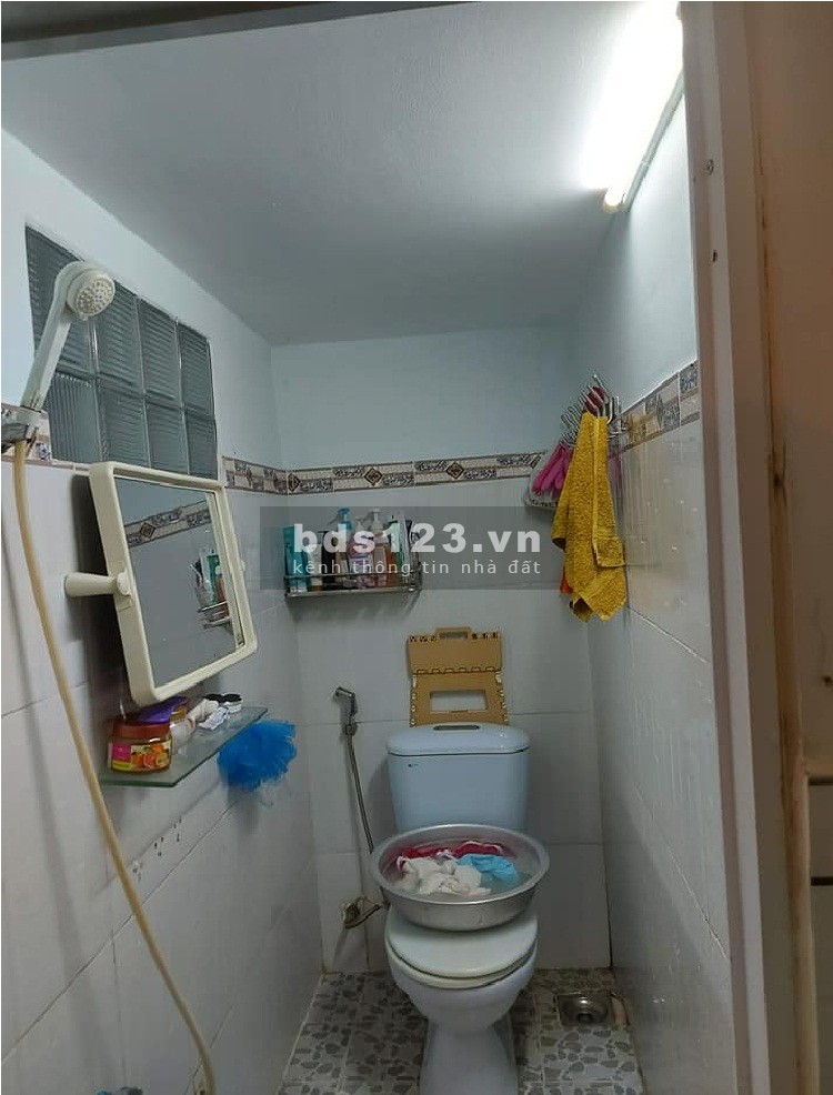 Bán nhà mặt tiền đường ngang 5m 36m2 phường Phú Thạnh Tân Phú