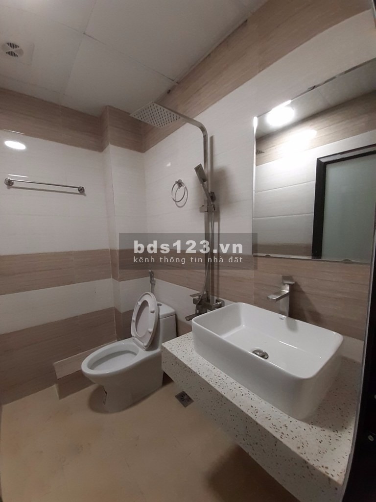 Bán nhà đường Đinh Tiên Hoàng, quận Phú Nhuận, HXH vi vu, 5 tầng, 6PN.