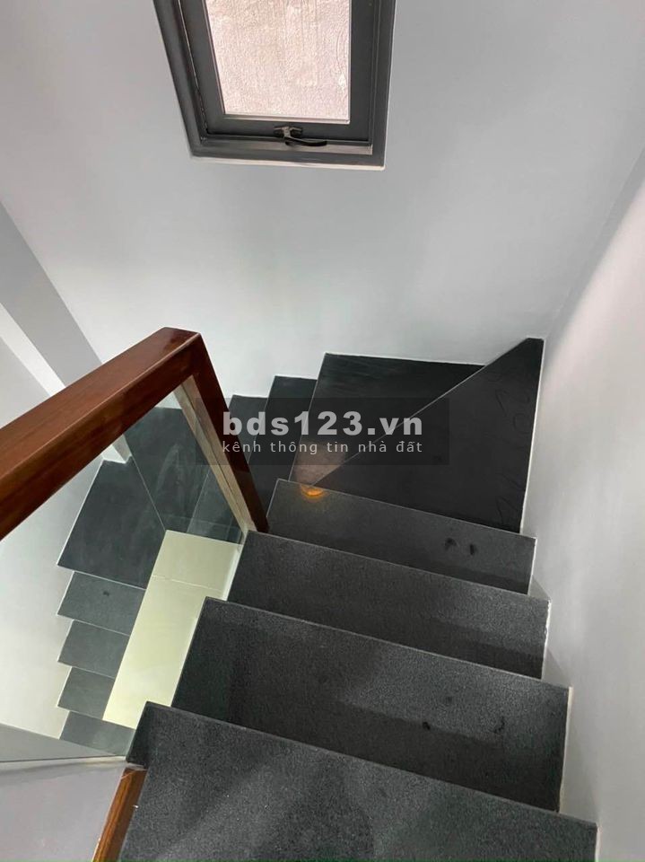 BÁN NHÀ HẺM XE HƠI, GIÁ RẺ, TÂN BÌNH.