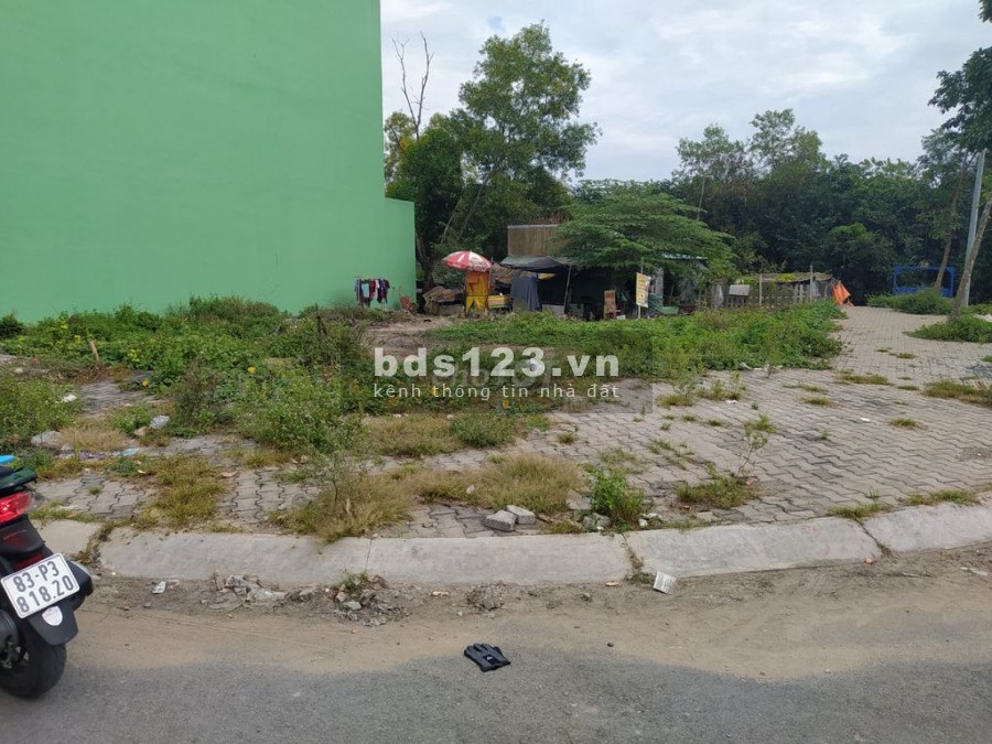 Cần bán gắp nền đất Tại Xã Phạm Văn Hai, BChanh, Mặt tiền 16m, Thổ Cư, SHR, 1ty2/80m2