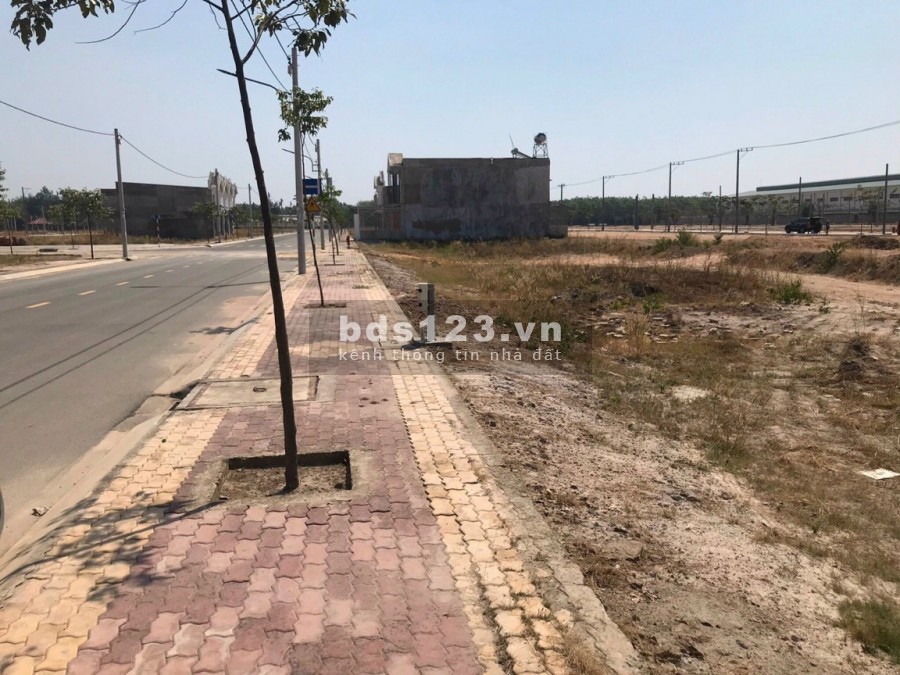 ĐẤT QL 13 GẦN ĐẠI HỌC VIỆT ĐỨC