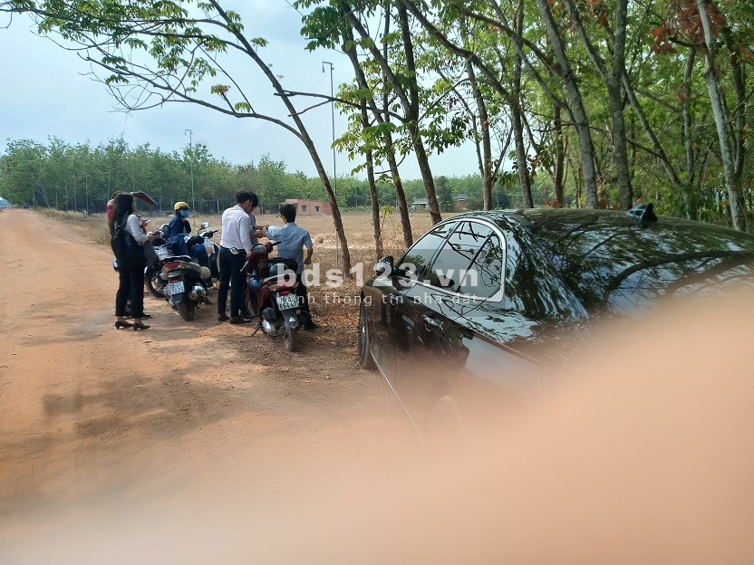 Bán đất Ninh Thạnh 40tr/ m ngang, mặt tiền đường 15m, ô tô quay đầu
