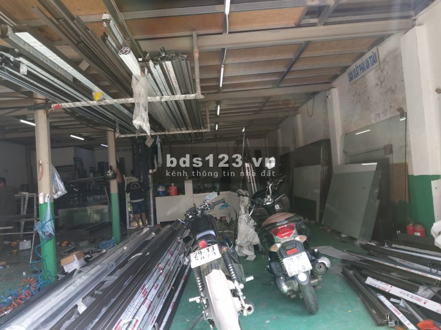Cho thuê kho xưởng 2 tầng tại Việt Hưng. DT 320m2