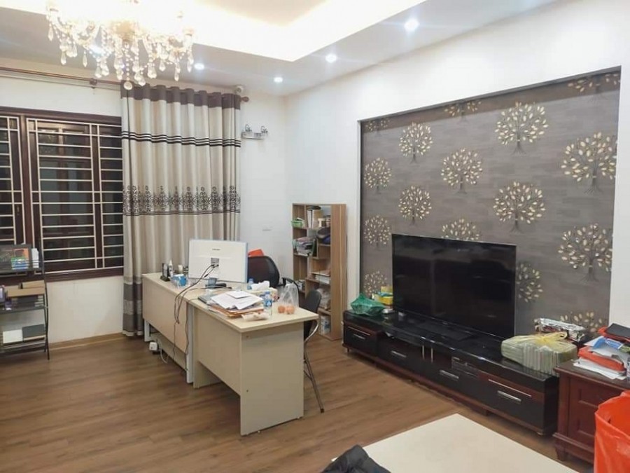 Tôi cần bán gấp nhà 10 tầng phố Gia Ngư giá 76 tỷ.