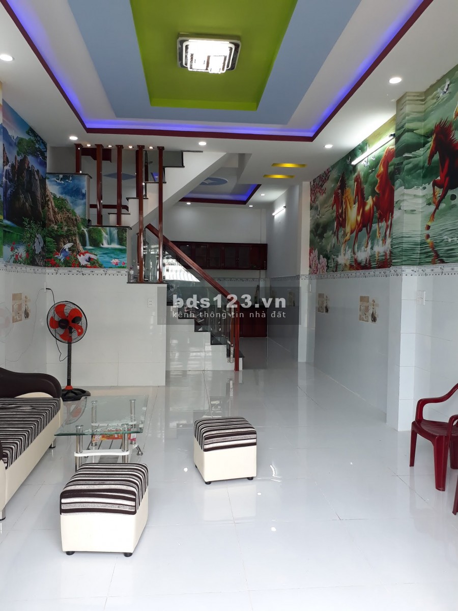 Bán gấp nhà hà đông 52m mặt tiền 4m 2 tầng