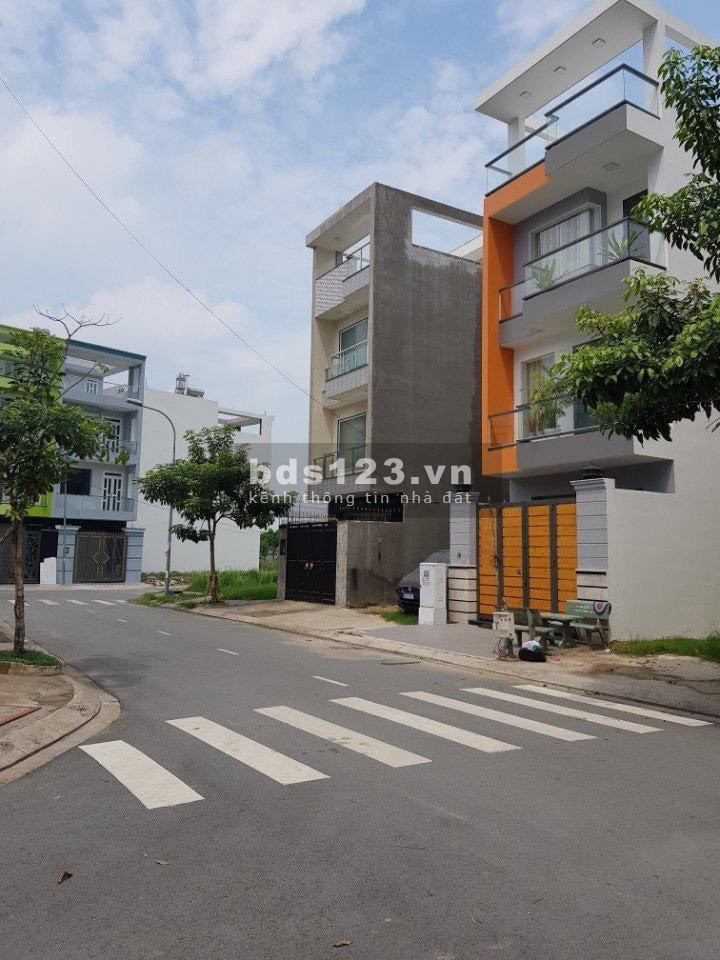 Bán miếng đất thổ cư, ở Xã Lê Minh Xuân 1ty3/86m2, Đất Chính Chủ
