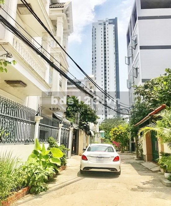 Nhà Phố Châu Âu 2 Lầu ST HXH Huỳnh Tấn Phát, Phường Phú Thuận, Quận 7.
